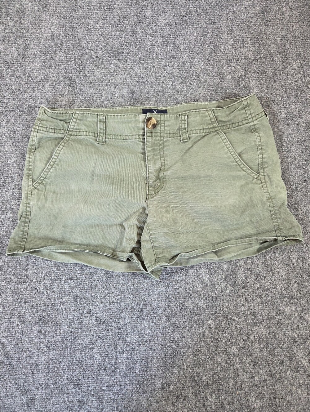 American Eagle Olive Green Stretch Shortie Shorts Size 6 Casual Summer